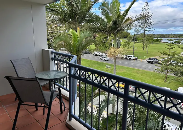 Bella Mare Coolangatta Beachside Apartments